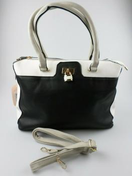 Nicole Brown: Schöne Handtasche mit Zierschloss